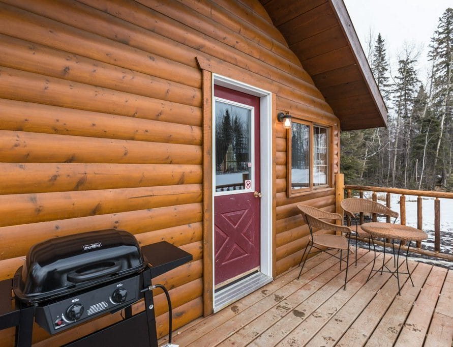 The Mustang Cabin rental in Pigeon Lake, central Alberta. Bear Creek Cabins.