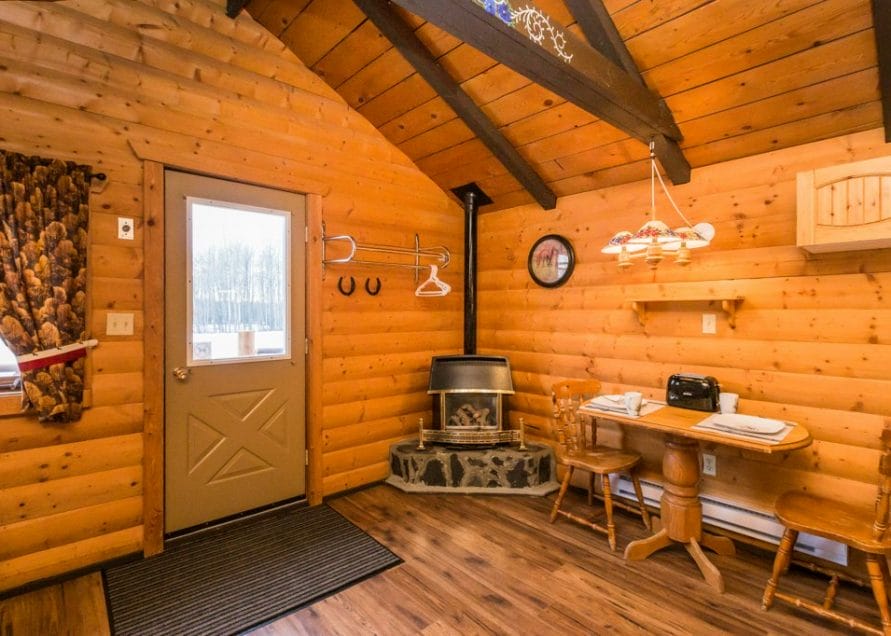 The Mustang Cabin rental in Pigeon Lake, central Alberta. Bear Creek Cabins.