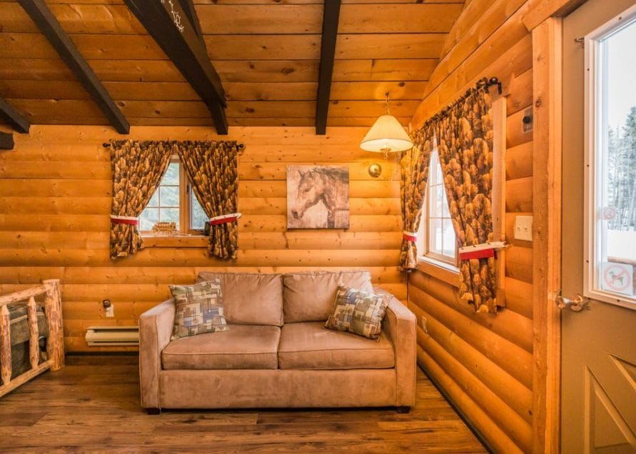 The Mustang Cabin rental in Pigeon Lake, central Alberta. Bear Creek Cabins.