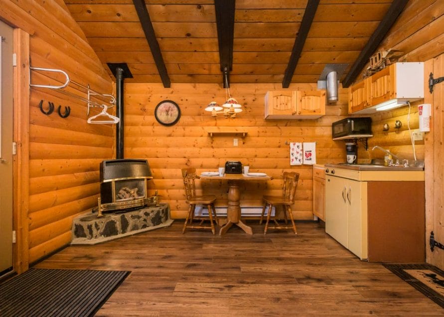 The Mustang Cabin rental in Pigeon Lake, central Alberta. Bear Creek Cabins.