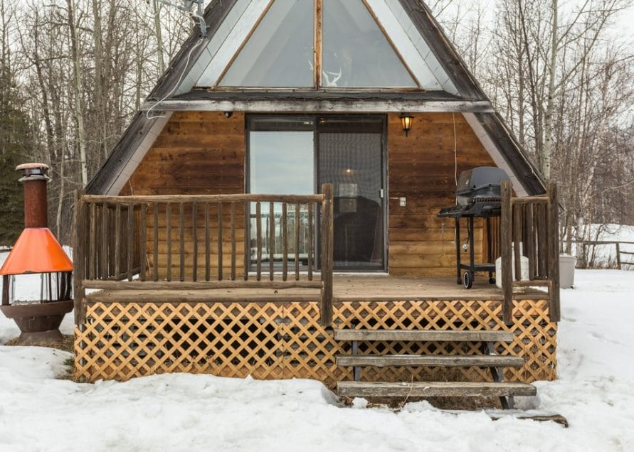 A Frame Cabin rentals in central Alberta, Cabin Rentals Pigeon Lake. Bear Creek Cabins.