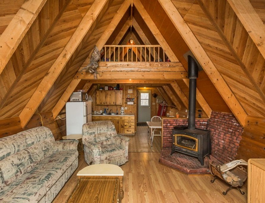 A Frame Cabin rentals in central Alberta, Cabin Rentals Pigeon Lake. Bear Creek Cabins.