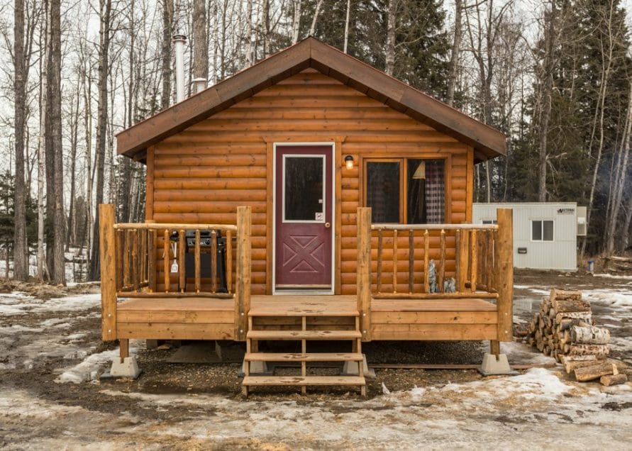 The Wolf Cabin rentals in Pigeon Lake, central Alberta. Bear Creek Cabins.