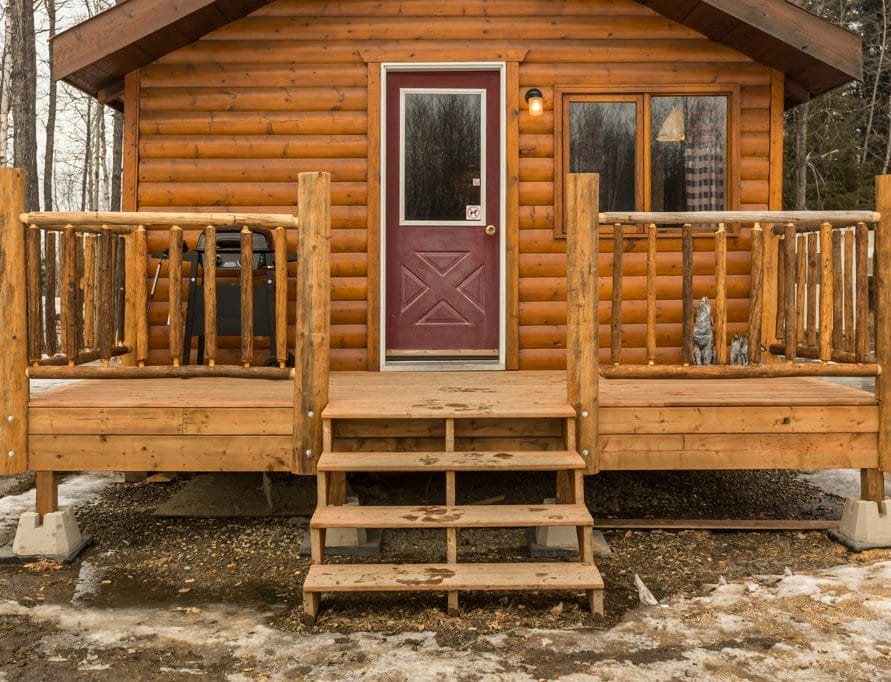 The Wolf Cabin rentals in Pigeon Lake, central Alberta. Bear Creek Cabins.