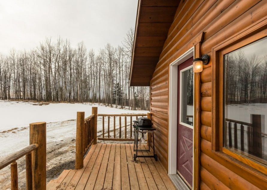 The Wolf Cabin rentals in Pigeon Lake, central Alberta. Bear Creek Cabins.