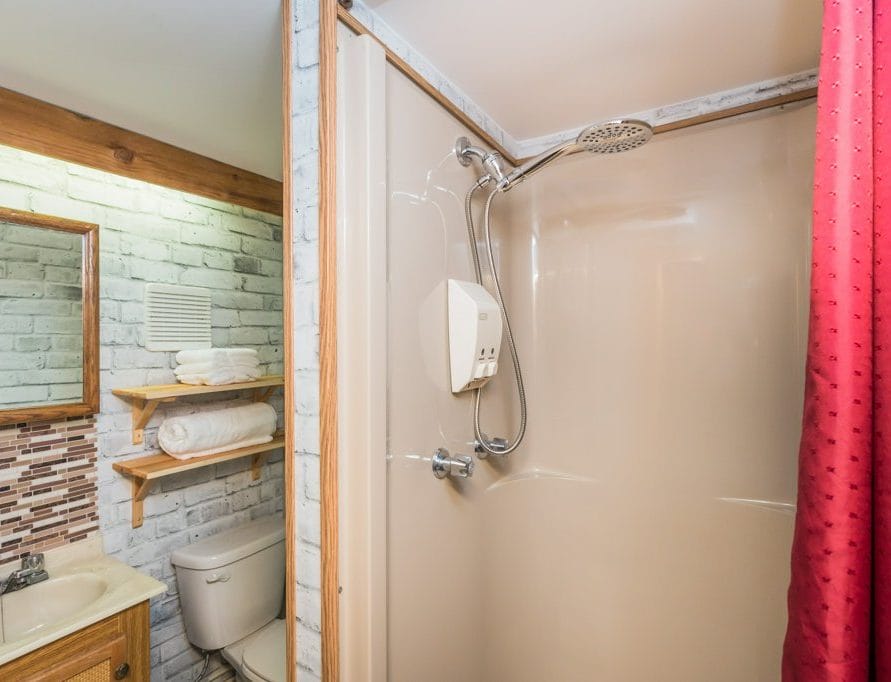 The Wolf Cabin rentals in Pigeon Lake, central Alberta. Bear Creek Cabins.