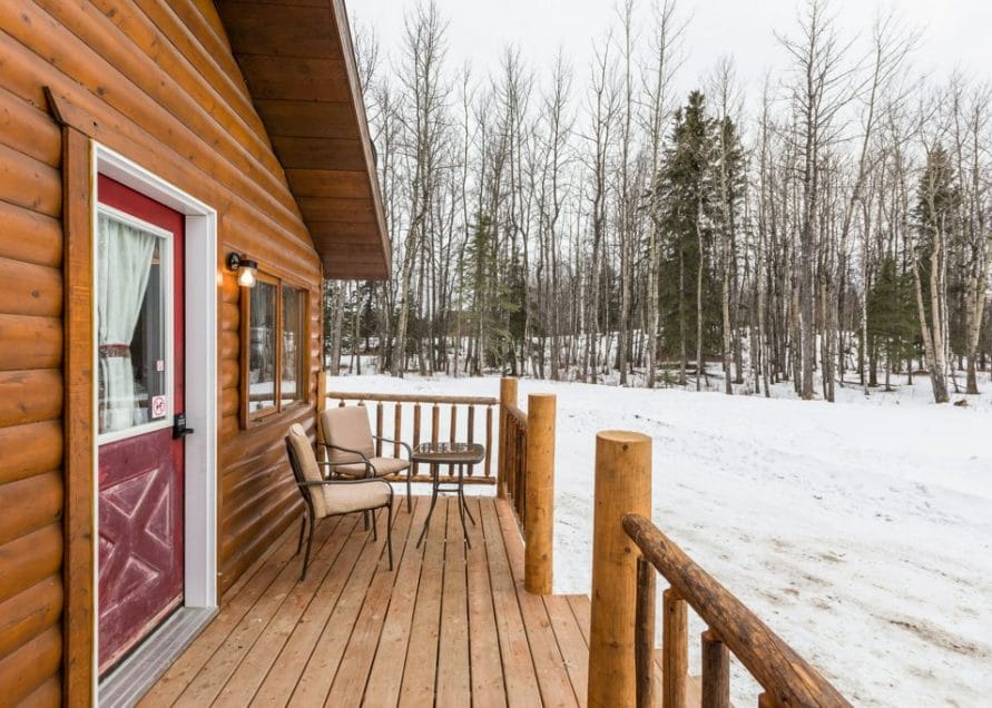 White Tail Cabin rentals in central Alberta. Bear Creek Cabins.