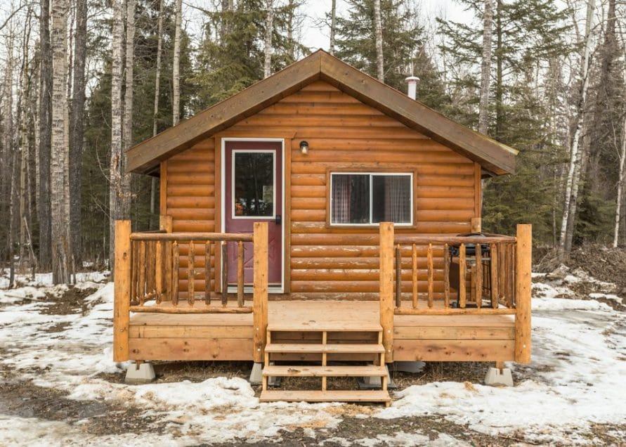 Teh Cottage Cabin rentals in central Alberta, Pigeon Lake. Bear Creek Cabins.