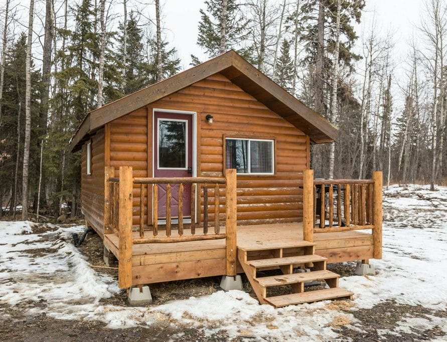 Teh Cottage Cabin rentals in central Alberta, Pigeon Lake. Bear Creek Cabins.